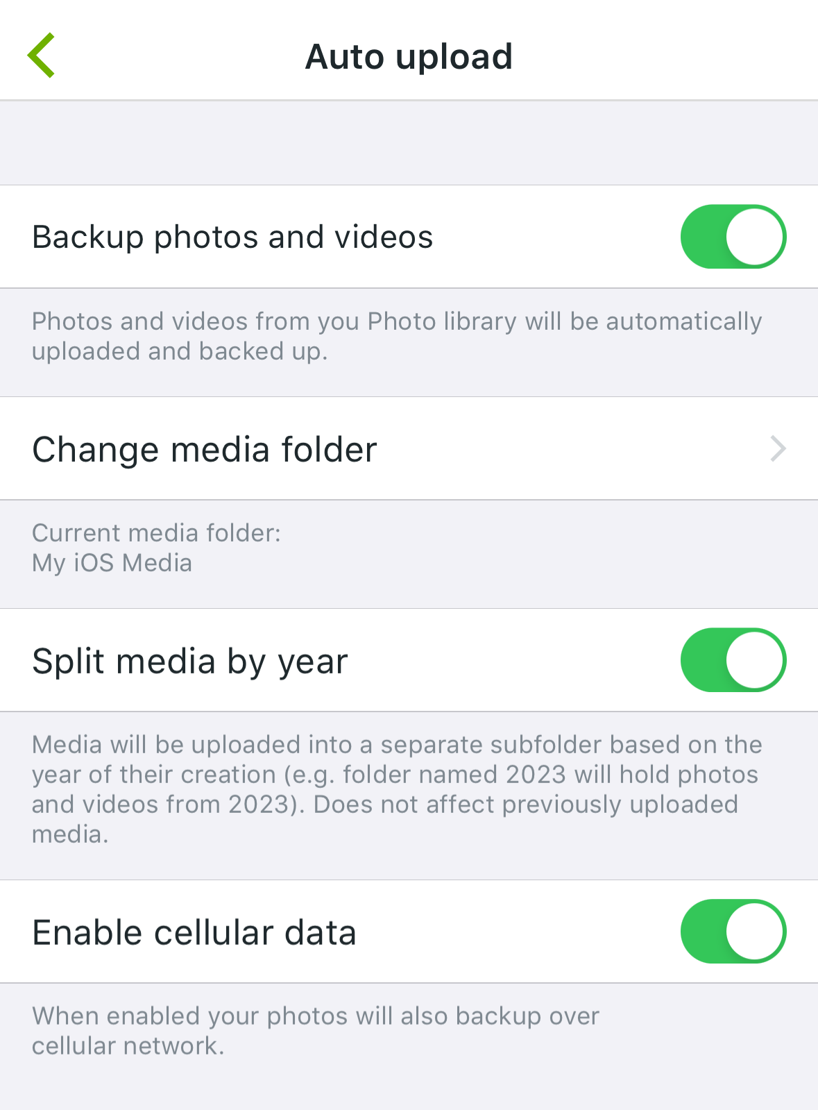 Auto upload settings menu in the Koofr app for iOS.